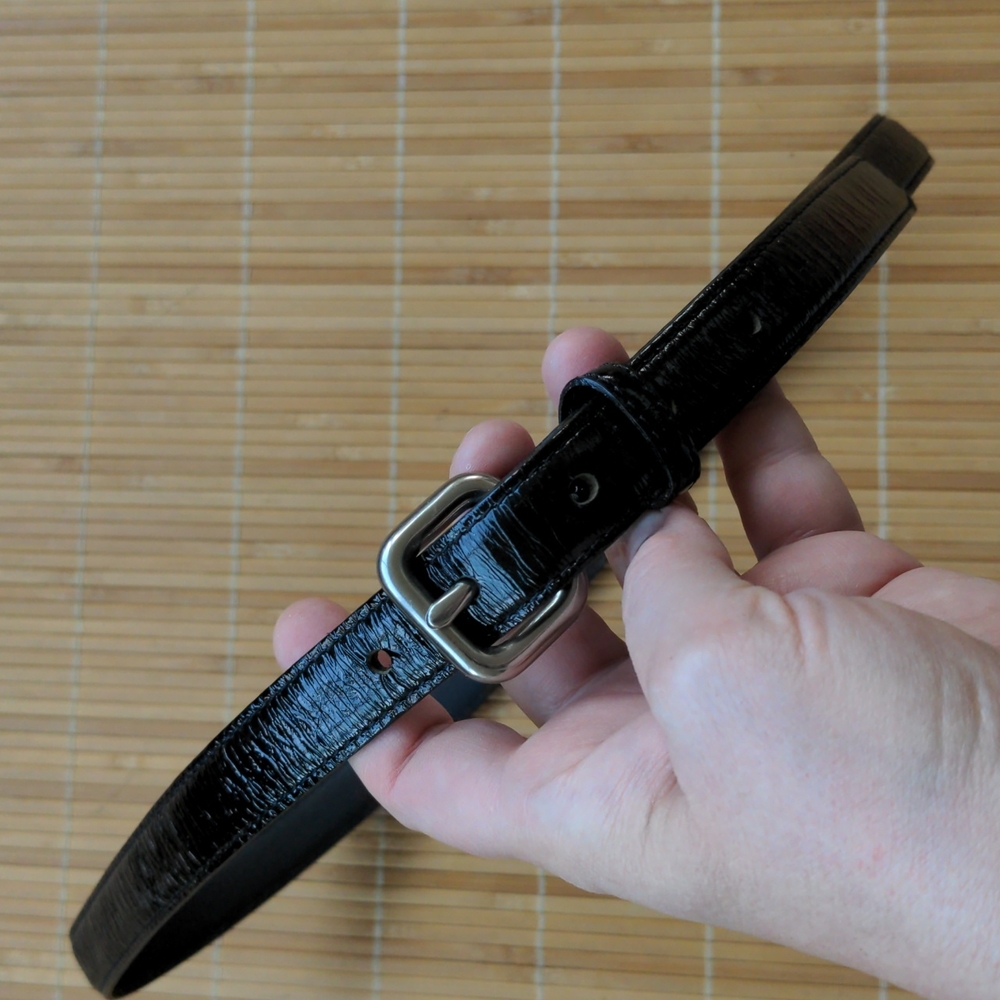 Club Monaco black leather belt, size M (fits 31"-35")